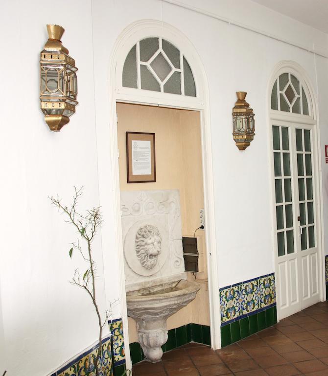 Hostal Union Campana Sevilla Bagian luar foto