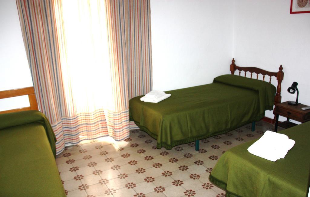 Hostal Union Campana Sevilla Bagian luar foto
